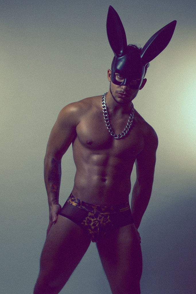 Luo Er Luo X Ryan Feng X YUP MAGAZINE