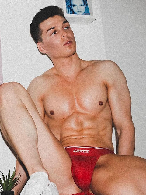 Nick Boisseau X Joee Vee_ X YUP MAGAZINE