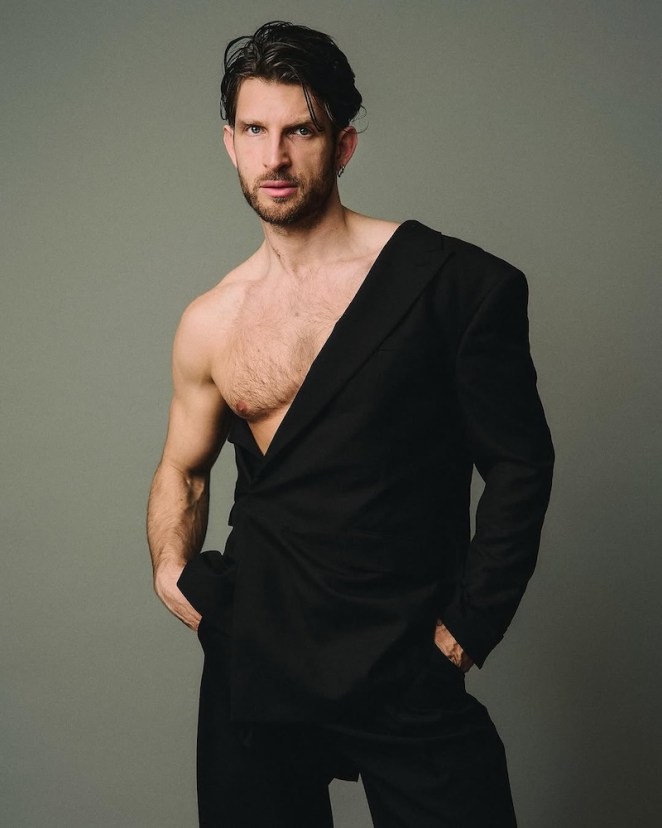 Konstantin Resch X Tom Buck X Yup Magazine